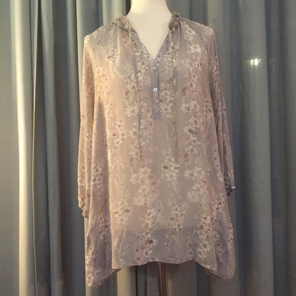 Lauren Conrad Flowy Top M - Picture 1 of 5